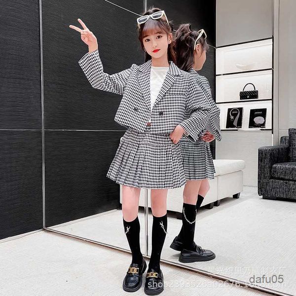 

clothing sets girls clothing sets spring autumn plaid for children year kids clothes girl style blazer pleated skirt suit r230816, White