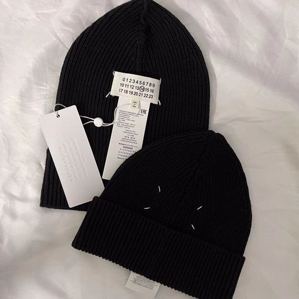 

gentle monster quadrangle knitted hat street men's and women's mm6 black solid round woolen hat, Blue;gray