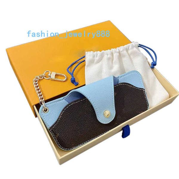 

fashion designer sunglasses case brand letter flower luxury sunglass box packing brand v key chain glasses bags luxurys keychain purse handb, White;black