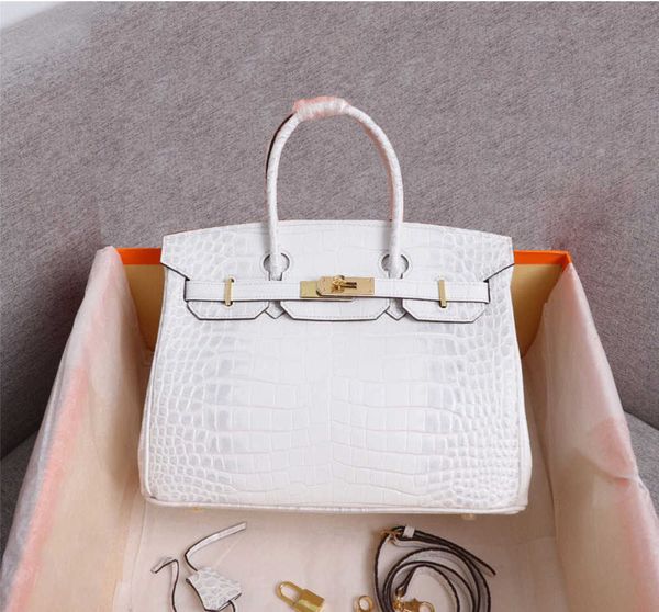 

totes 5a handbag luxurys fashion brand women bags famous handbags with shoulder straps and packing light luxury and high sense