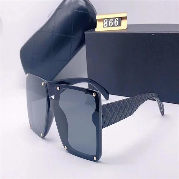 

2022 luxur classic square sunglasses designer brand fashion mens womens sun glasses eyewear metal glass lenses 866214z, White;black