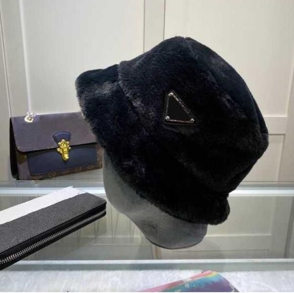 

designer fisherman hat men's and women's warm beanie cap fall/winter p letter basin hat classic metal inverted triangle logo lamb, Blue;gray