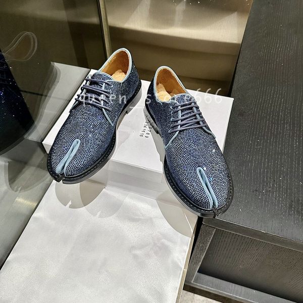 

tabi lace-up shoes babouches 2023 designer split toe shoes madison margiela woman classic rivet fashion loafers loafers size 35-40, Black