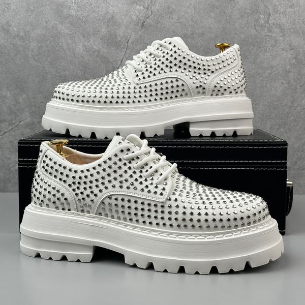 

new luxury casual genuine leather rivets high-quality leisure tooling shoes comfortable inside handmade trend fashion shoes, Black