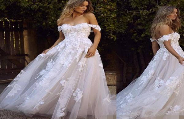 

elegant off the shoulder beach wedding dresses with 3d floral applique 2019 tulle sweep train garden custom wedding gown vestido d9579718, White