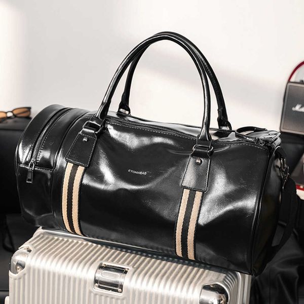 

wet and dry separation, large capacity short distance men's handbag, trendy casual handbag, outdoor sports crossbody bag, single 230817