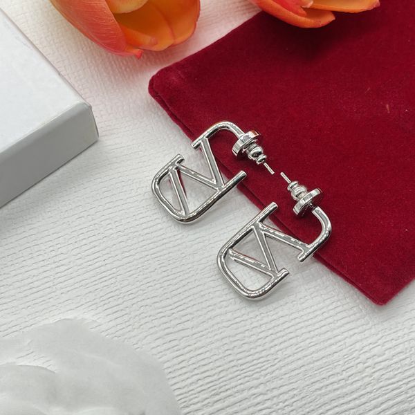 

gold stud earring letter v logo brand woman earing designer luxury valentinolies jewelry crystal pearl hoop earrings 5451, Golden;silver