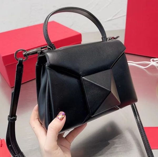 

designer backpack luxury bags brand double shoulder straps backpacks women wallet real leather bags lady outdoors stamp plaid duffle luggage