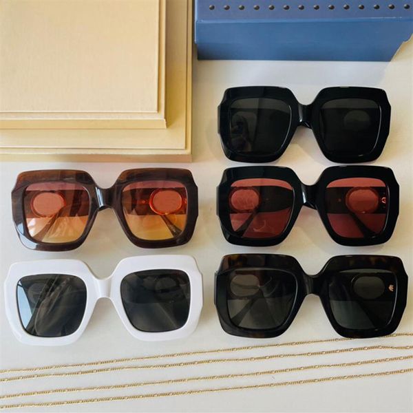

women sunglasses 1022s fashion shopping big square black frame trendy personality temples golden letters with chain gradient color270b, White;black
