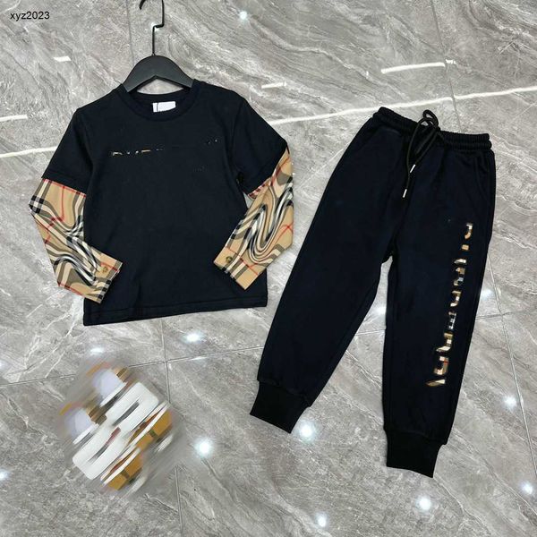 

23ss designer baby clothes kids tracksuits child sets 2pcs spliced design long sleeved sweater and letter printed sports pants june24, White