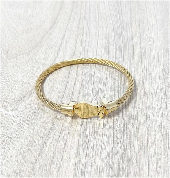 

fashion charm men stainless steel bracelet for man 18k gold plated women horseshoe buckle bangles handmade accessories with jewelr6975400, Golden;silver