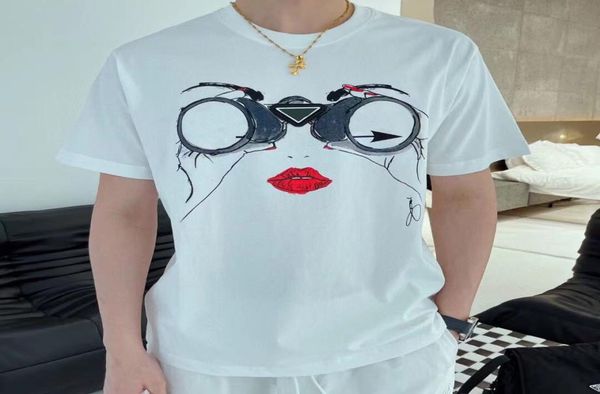 

luxury 22ss designer prad loose mens t shirt telescope printing spring and summer black white couple shortsleeved 230g double yar2177565, White;black