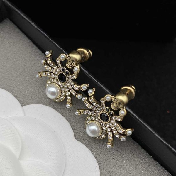 

alexander earrings 21 new spider skull earrings women's advanced temperament punk style pearl full bead geometric earrings, Golden