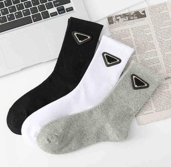 

socks designer luxury prad classic letter triangle fashion iron standard autumn and winter pure cotton high tube socks 3 pairs9322484, Black