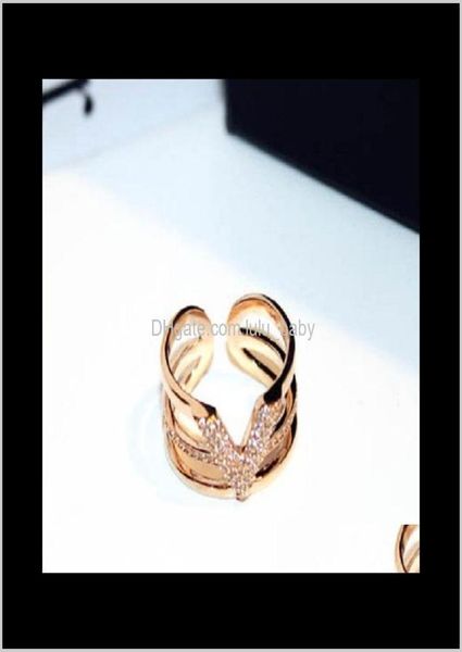 

super sparkling cubic zirconia diamond fashion luxury designer letter v wide open geometric ring for women girls c9by0 cluster rin5111128, Golden;silver