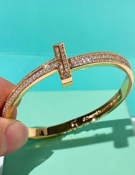 

2022 charm designer bangle stainless imbue diamond t shape locks bracelet for men women fashion jewelry rose gold silver gold love1612985, Black