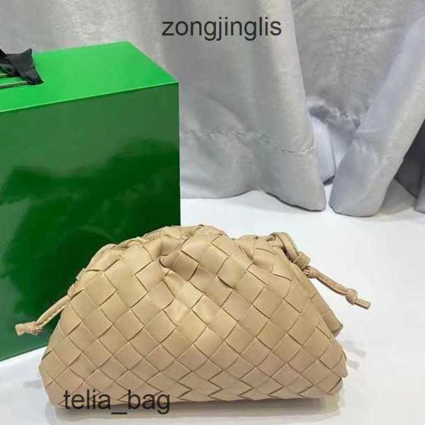 

hand 2023 cloud dumpling designer ladies classic bag single bottegaas bags woven pouch venetaas wrinkled leather women's hand shoulder