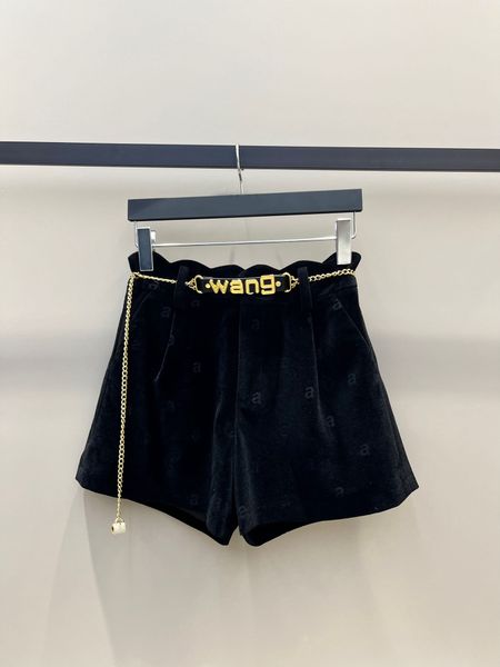 

2023 women luxury design velvet solid colour shorts with letter chain belt casual high waist pocket all-match shorts pants, White;black