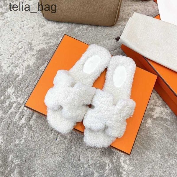 

sandal hermzs net bear red furry wool oran slippers teddy lamb women dsigner slipper shoes designer 2023 winter fur one piece flat bottom ou