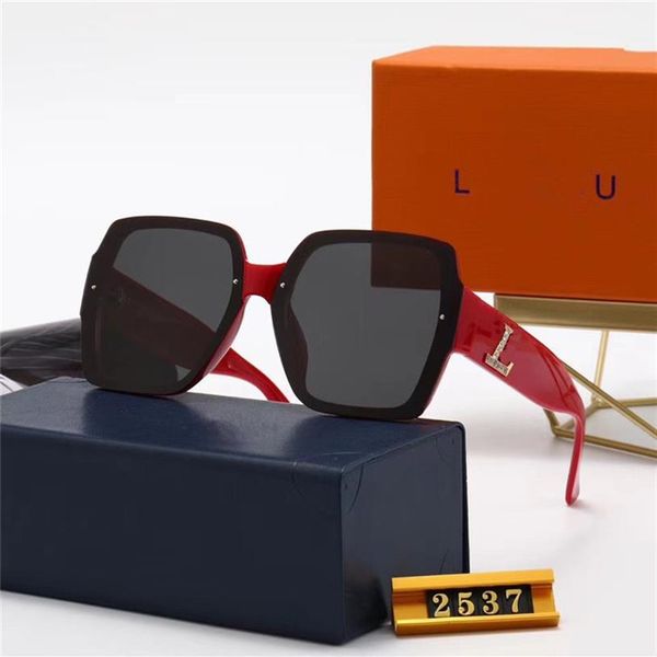 

2021 women's fashion sunglasses plaza summer style full frame uv-protected 0083 sun glasses mix colors with box278h, White;black