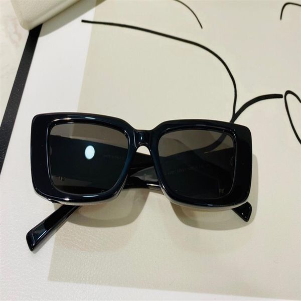 

4382 new fashion women's sunglasses charming round frame simple -selling style uv400 protection eyewea3342, White;black