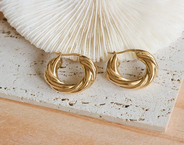 

retro hoop sterling silver gold 18k designer fashion womens earrings simple trend circle ear jewelry titanium huggie charming acce5529785, Golden;silver