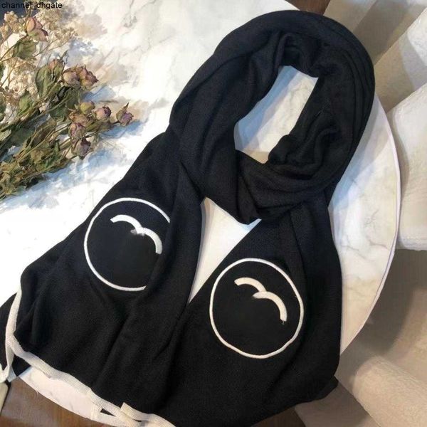 

New brand Channel scarf scarf shawl dual purpose women's double-sided cashmere wool thickened and enlarged long scarf neck high-end gift box