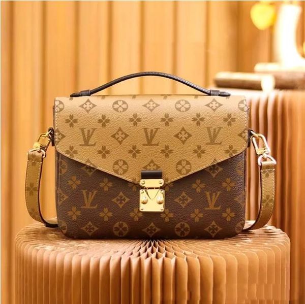 

luxury handbag designer bag wallet fashionable handbag leather crossbody bag womens bag large capacity composite shopping bag vintage brown