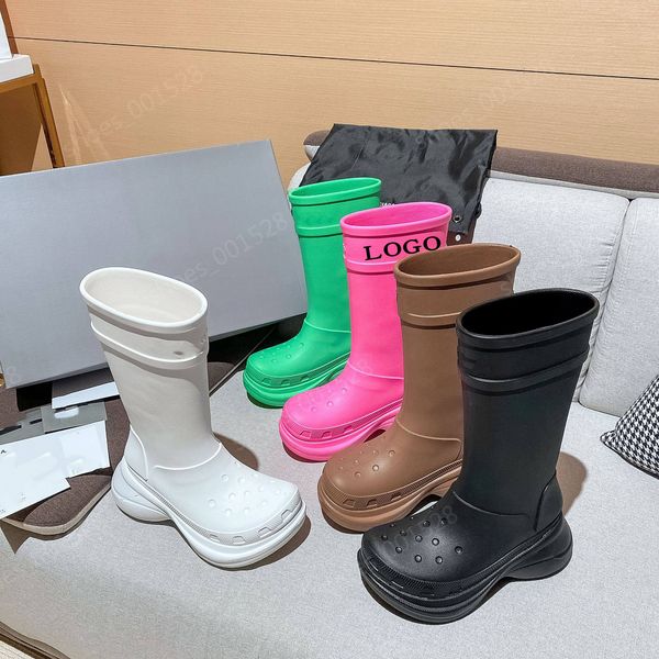 

2023 embossed rain boot designer womens big red bottom boot high knee booties slip on rainboots pink platform snow ankle boots women luxury, Black