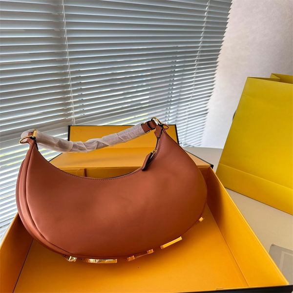 

designer graphy bag genuine leather crescent bags handbags bottom gold letter wrist bag chains straps shoulder bags tote bags women's b