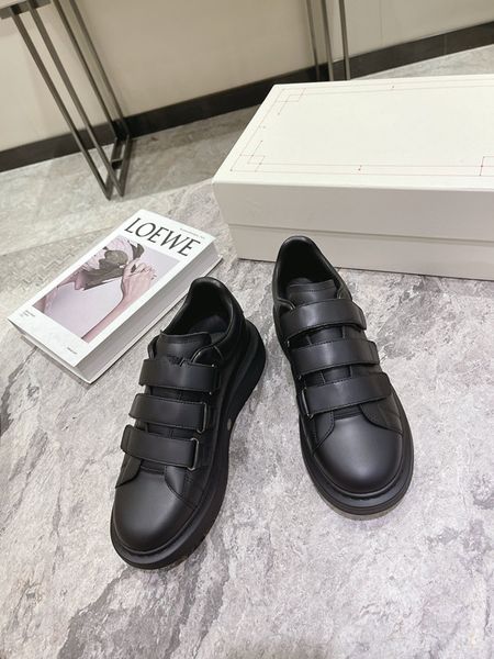 

mens women classic casual shoes sneakers vintage platform print multicolor letter trainer sneakers strawberry designer outdoor sport do old, Black