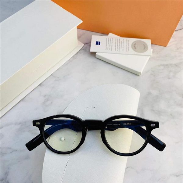 

verona men and women new fashion net celebrity net celebrity sunglasses uvstone uses high-quality plates to create oval frames to 255e, White;black