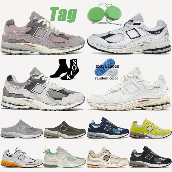 

2002r b2002r athletic mens women luxury casual shoes protection pack phantom black grey sea salt cherry running shoes canvas designer bowlin