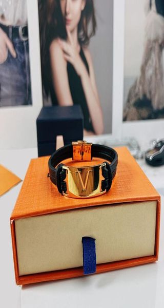 

2023 luxurys designers bracelet chain personalized classic designer bracelets luxury jewelry old flower leather rope magnetic birt9747662, Black