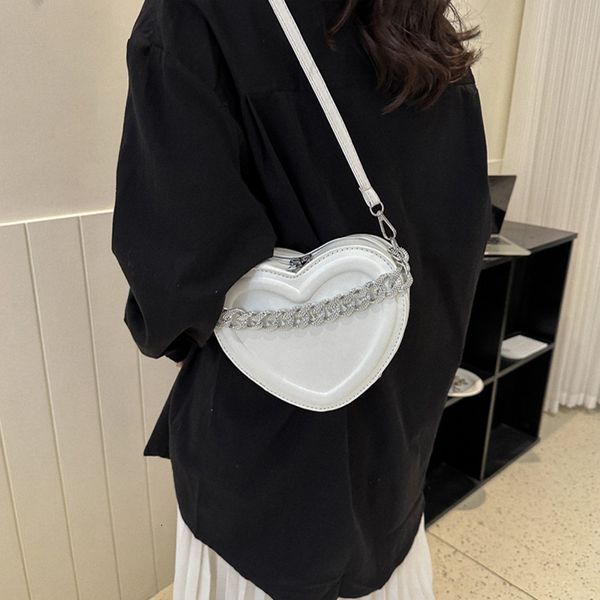 

evening bags fashion heart shape crossbody for women solid pu leather shoulder bag with chain designer luxury ladies handbags and purses 230