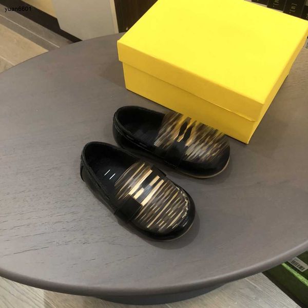 

luxury baby shoes letter printing kids shoe size 20-25 metal logo decoration toddler prewalker box packaging june23