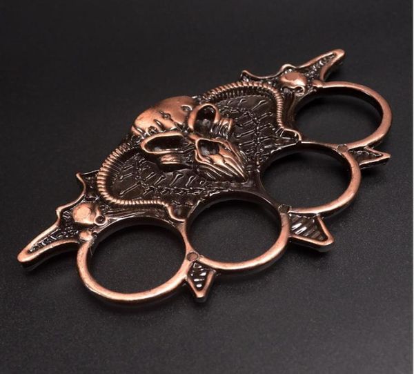 

wushu fighter kui niu wang tie fourfingered tiger knuckle brass ring equipped with lifesaving hammer fist clasp ring8984593