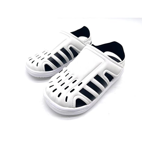 

2023 autumn children's shoes boys round head sports light casual shoes primary school children's shoes mini small shoes with box f, Black