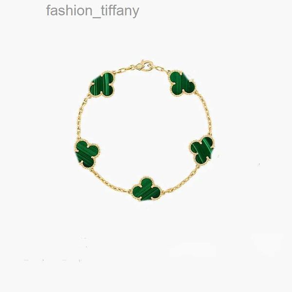 

designer bracelets van clover bracelet designer fashion charm s for girls women 18k gold silver black white red green brand bracelet wedding