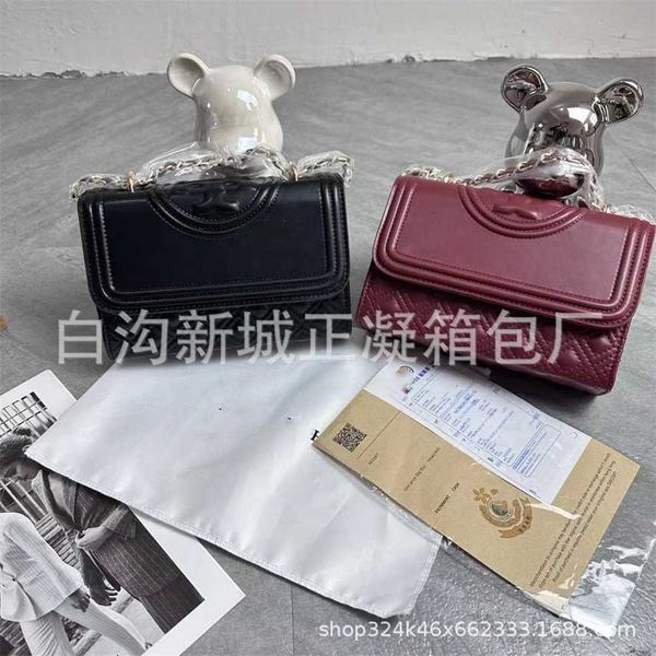 

stylish and minimalist new fashion small square one shoulder for womensfcb