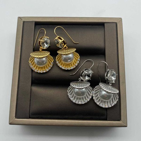 

Brand Designer MiuMiu Fashion earrings New Style Shells with Diamonds and Pearls earrings stud Valentine's Day gifts high quality light luxury Accessories Jewelry