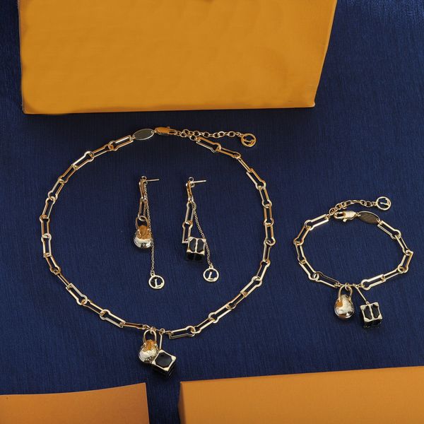 

gold droplet letter pendant fashion chain choker necklace and bracelet woman bangle necklaces earring designer jewelry festival party wear g, Black