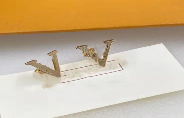 

2022 women classic stud earring fashion gold eardrop vintage hollow letter earrings personality party jewelry with box package ale6005742, Golden;silver