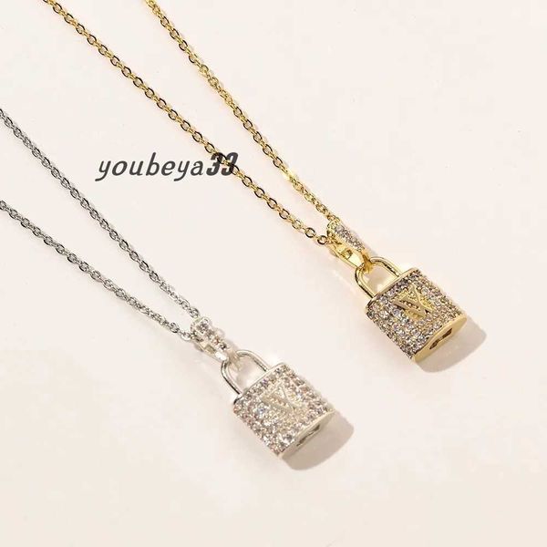 

designer jewelry pearl necklace designer jewelry wedding diamond 18k gold plated platinum letters pendants necklaces for women with letter d, Silver