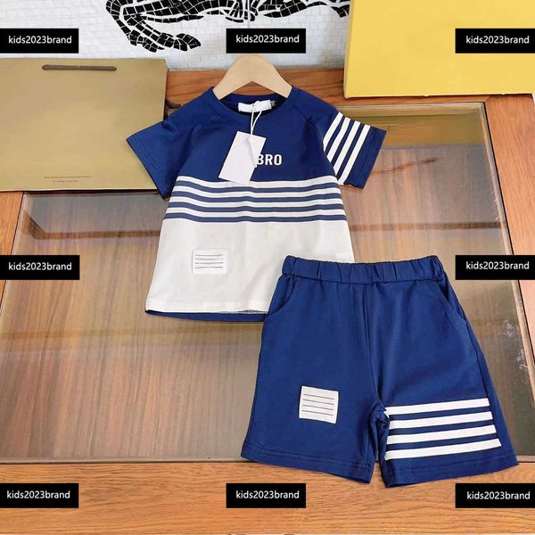 

kids dress child sets baby clothes summer 2pcs t-shirt and shorts stripe design tracksuit outdoor size 90-150 cm feb17, White