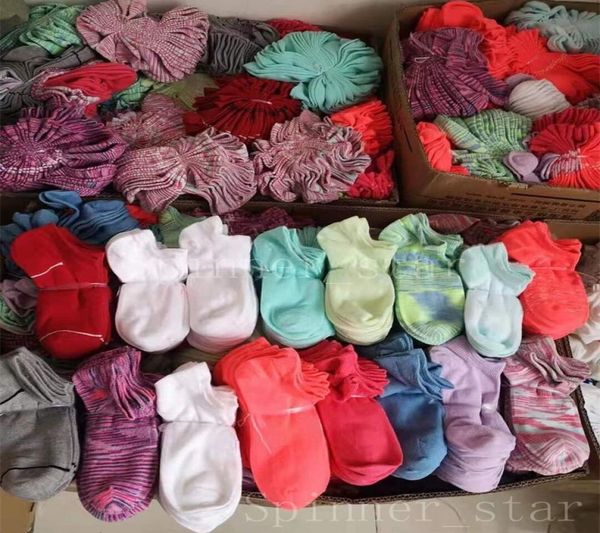 

fashion mens and womens socks four seasons pure cotton letter ankle short breathable outdoor leisure6809274, Black