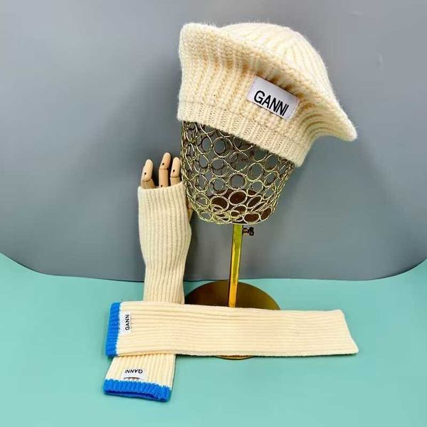 

2023 designer new multi-colored beret gloves fall winter thermal label matching dopamine girls wearz9jr, Blue;gray