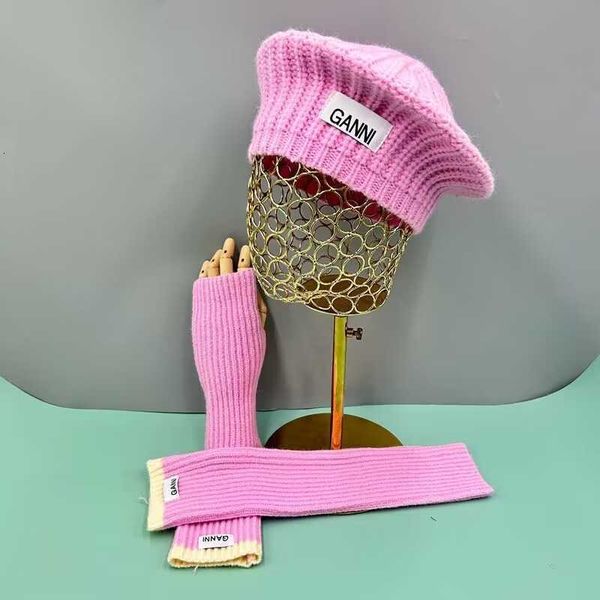 

2023 designer new multi-colored beret gloves fall winter thermal label matching dopamine girls wearl1g8, Blue;gray