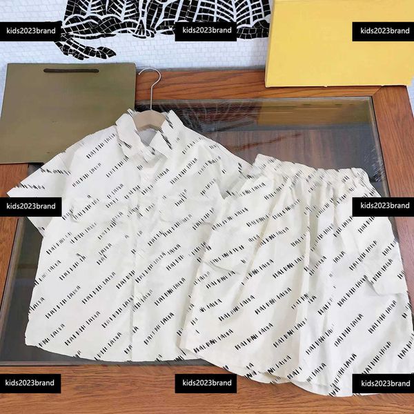

kids designer clothes child sets baby clothes 2pcs summer tracksuit short-sleeved shirt and graffiti-print shorts size 110-160 cm mar20, White