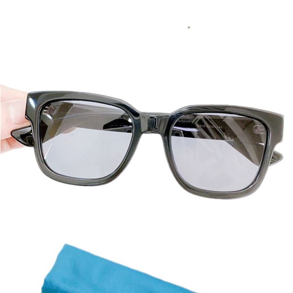 

quality classical concise stripe square sunglasses uv400 lightgray brown men 52-21-145 lightweight plank for prescription glasses goggles fu, White;black